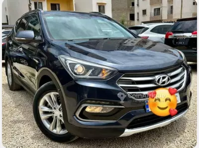 Hyundai Santa Fe   - 2019