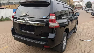 Toyota Land Cruiser Prado TX L