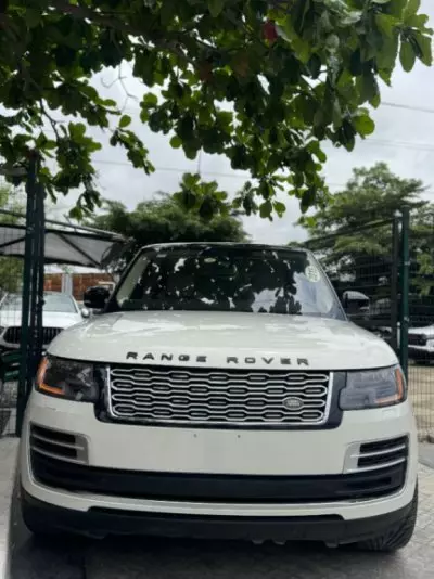 RANGE ROVER HSE LR4