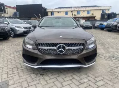 Mercedes-Benz C 300