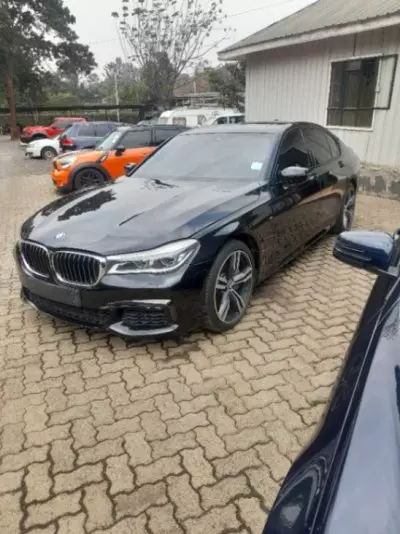 BMW 750 li