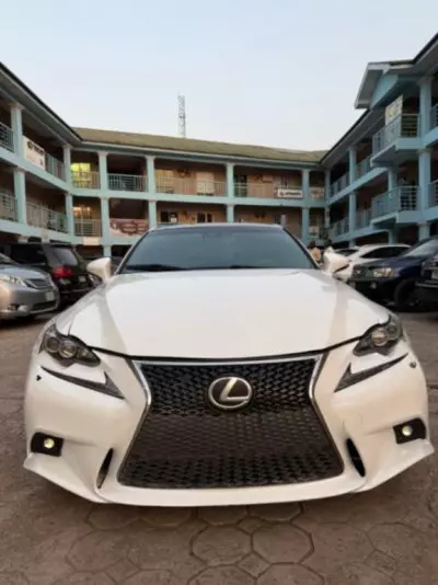 Lexus IS 350