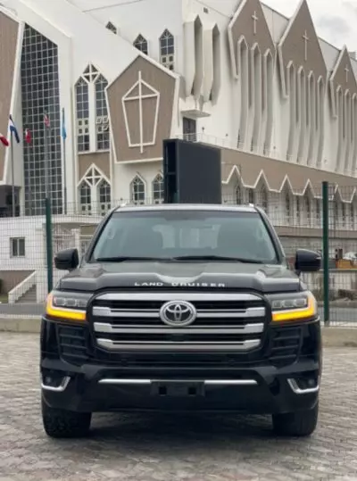 Toyota Landcruiser V8