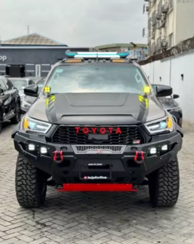 Toyota Hilux