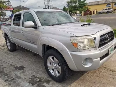 Toyota Tacoma