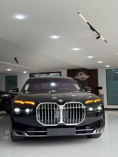 BMW 735