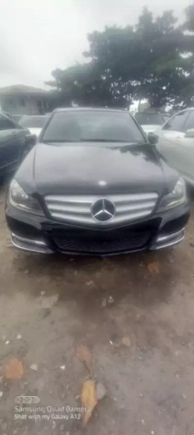 Mercedes-Benz C 300