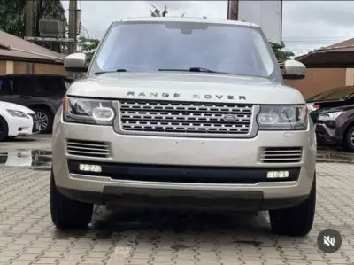 RANGE ROVER HSE LR4