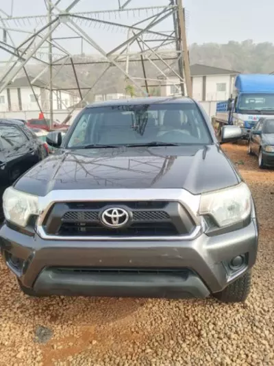 Toyota Tacoma