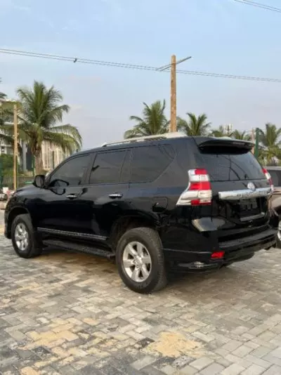 Toyota Landcruiser Prado