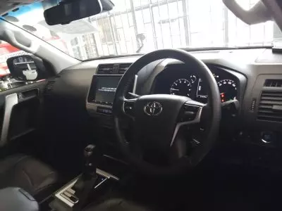 Toyota Landcruiser Prado