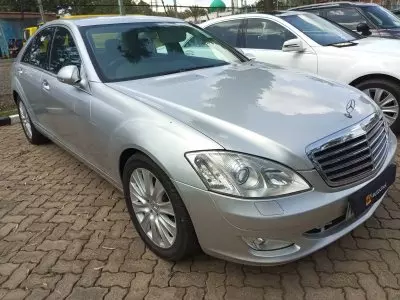 Mercedes-Benz S 320