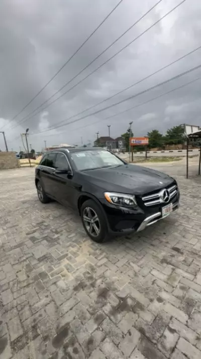 Mercedes-Benz GLC 300