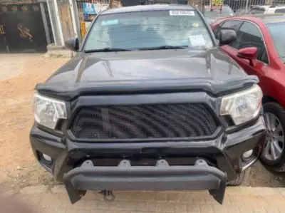 Toyota Tacoma