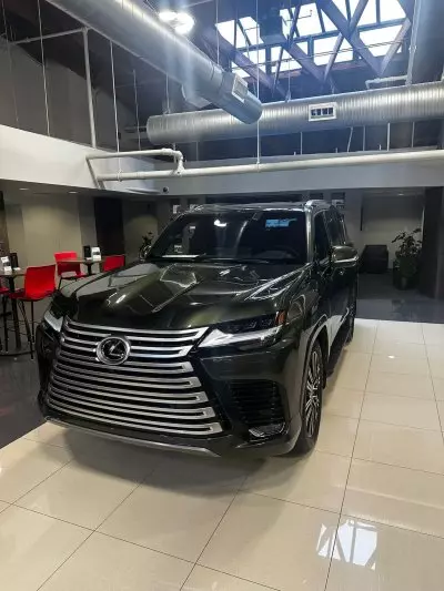 Lexus LX 600