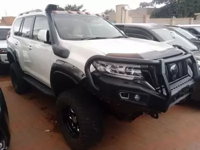 Toyota Landcruiser Prado