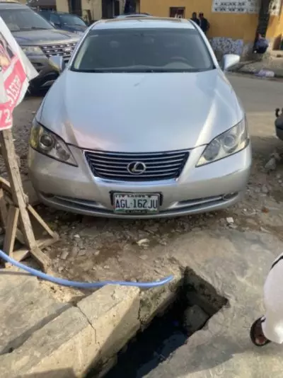 Lexus ES