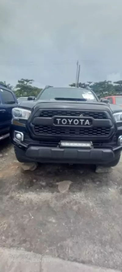 Toyota Tacoma