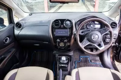 Nissan Note medalist