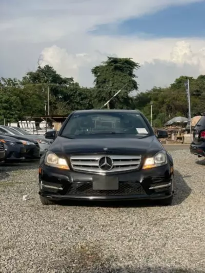 Mercedes-Benz C 300