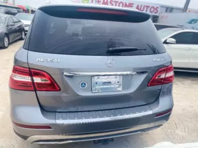 Mercedes-Benz ML 350