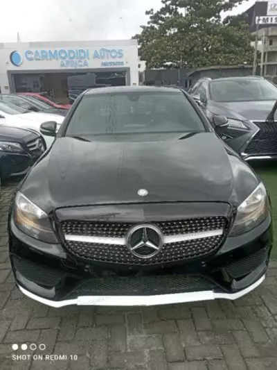Mercedes-Benz C 300