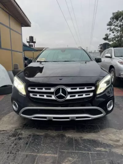 Mercedes-Benz GLA-Class