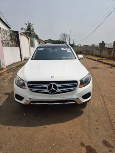 Mercedes-Benz GLC 300