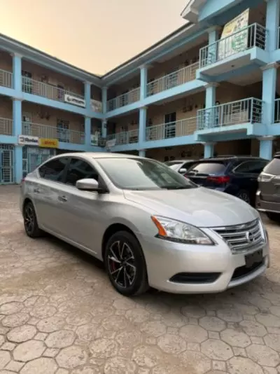 Nissan Sentra