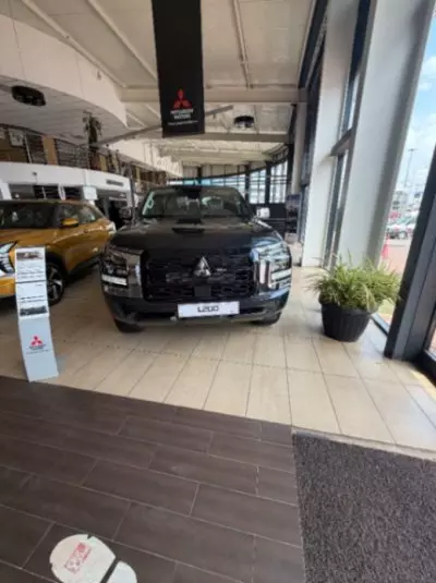 Mitsubishi L200 D/C Sportero A/T