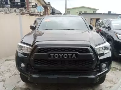 Toyota Tacoma