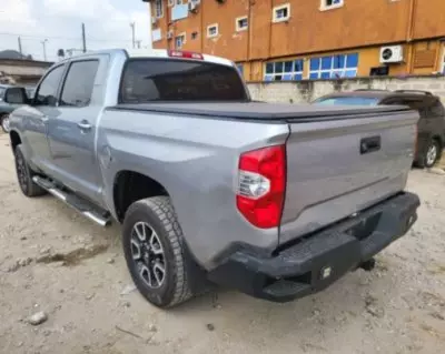 Toyota Tundra