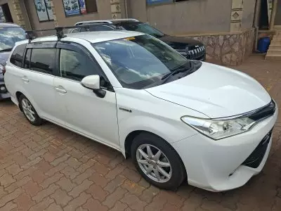 Toyota Fielder hybrid