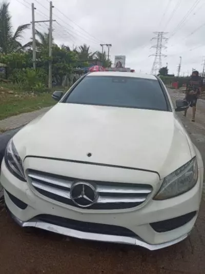 Mercedes-Benz C 300