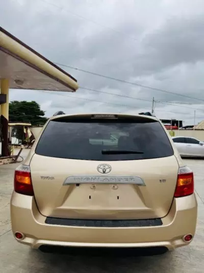 Toyota Grand Highlander