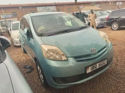 Toyota Passo Sette