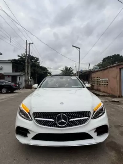 Mercedes-Benz C 300
