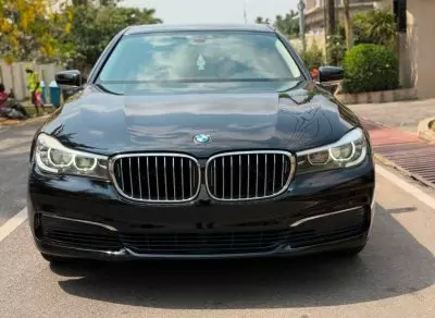 BMW 740