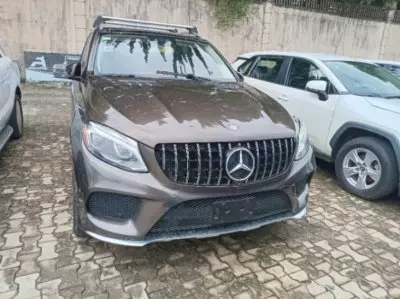 Mercedes-Benz GL 400