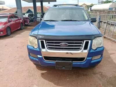 Ford explorer trac