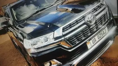 Toyota Land Cruiser V8