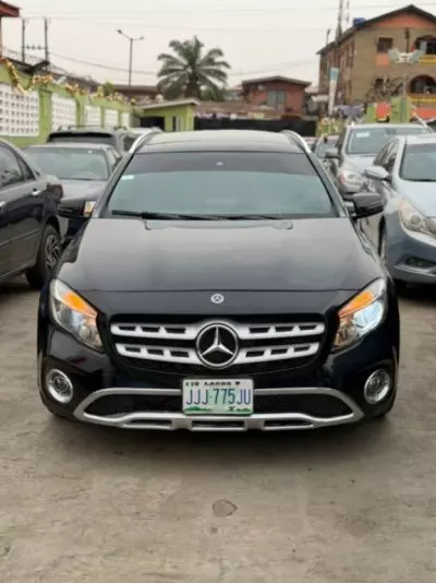 Mercedes-Benz GLA-Class