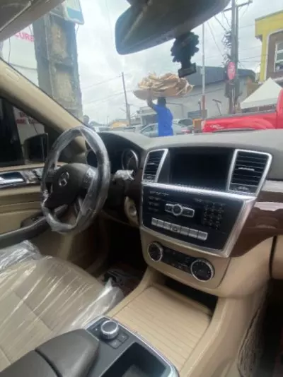 Mercedes-Benz ML 350