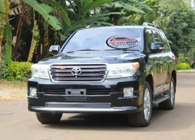 Toyota Land Cruiser V8