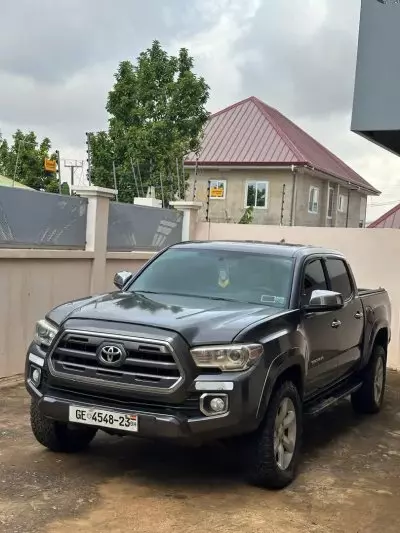 Toyota Tacoma