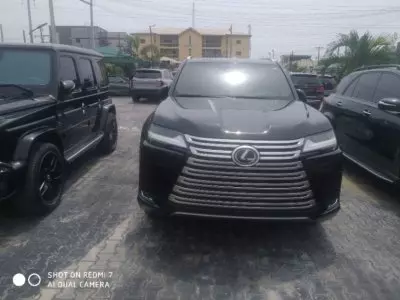 Lexus LX