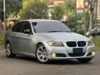 BMW 320i