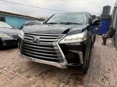 Lexus LX 570