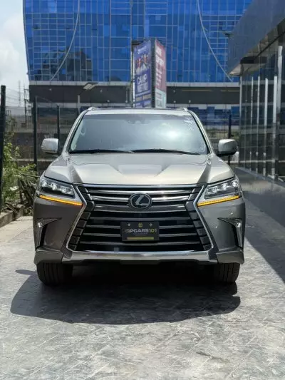 Lexus LX 570