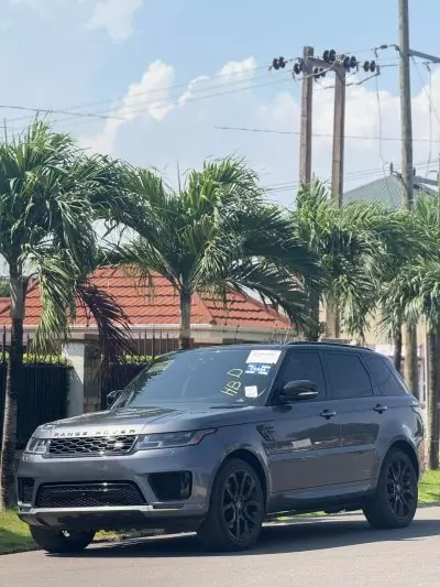 Land Rover RANGE ROVER SPORT HST 